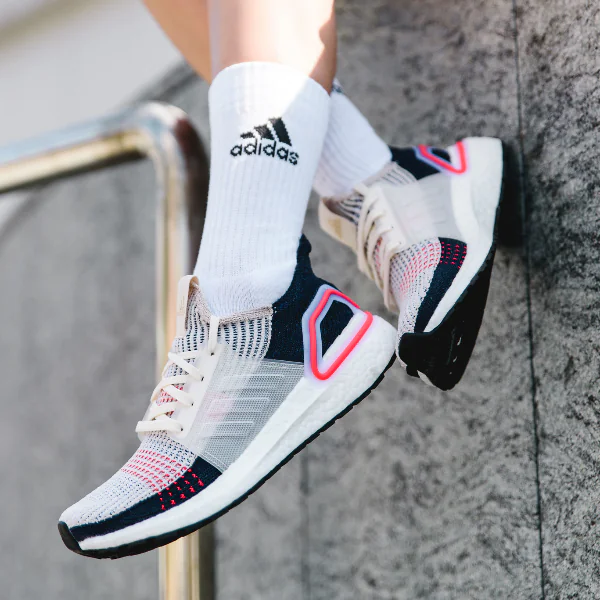 腳感激升！這群人「茵聲」上腳 adidas Ultraboost 19，女神氣場再進化
