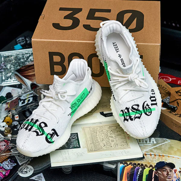 村上隆也改造過的 YEEZY BOOST 350 V2，這 7 位藝術家會玩出什麼新花樣？