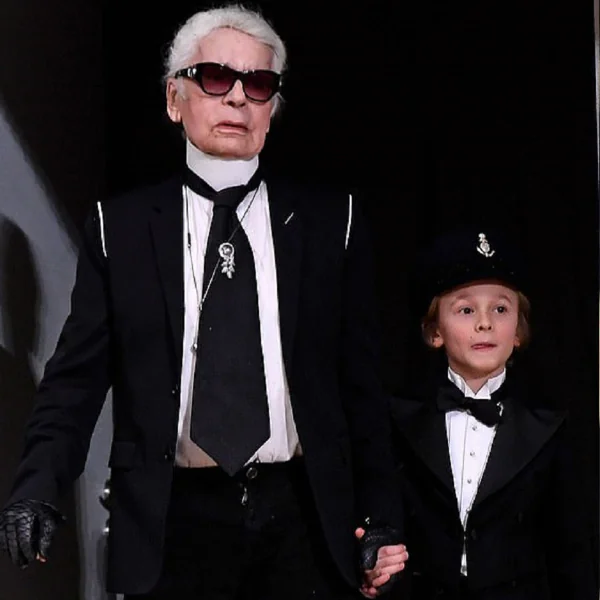 老佛爺生前最寵愛的 11 歲小男模 Hudson Kroenig　俊秀臉蛋讓他 2 歲就出道成香奈兒御用名模！