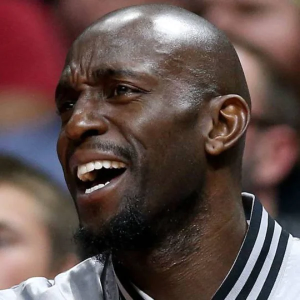 Kevin Garnett 爆料 2000 年奧運美國隊想「顏扣」姚明豪賭 100 萬美元
