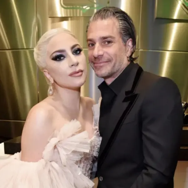 女神卡卡與未婚夫確定分手！從之前「這些細節」就看的出分手徵兆！