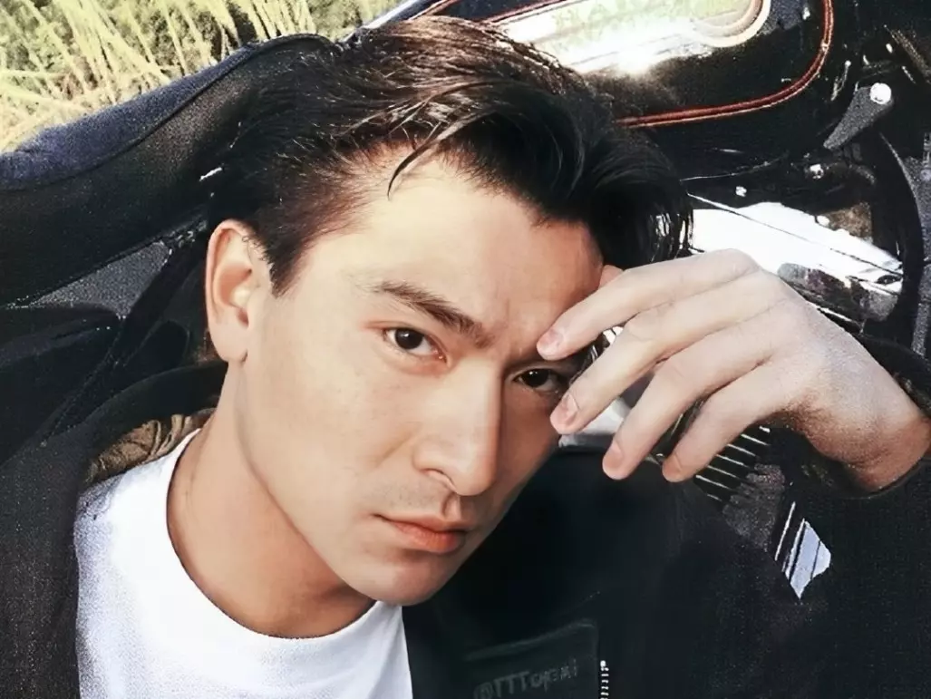回顧 90 年代香港男星偶像魅力，郭富城、鄭伊健⋯是真靠臉就能帥！