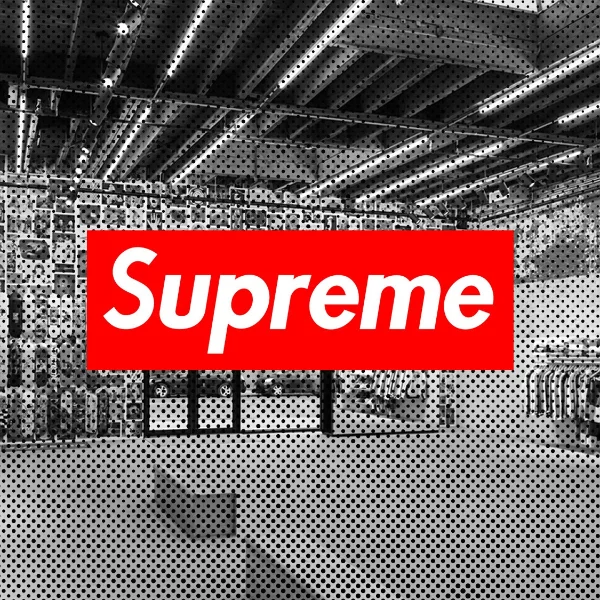 抄襲還是致敬？！Supreme 開季服飾跟 17 年老佛爺 Karl Lagerfeld 設計相似度達 99.99%