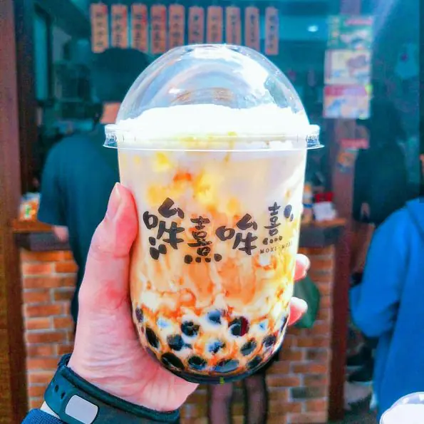 手搖界霸王是他？ 2018 年度大家都在喝的 10 大手搖飲料　你喝過了沒？