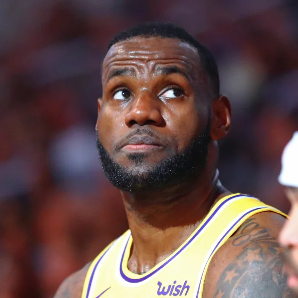 大勢已去？湖人竟輸給「聯盟戰績最爛」太陽苦吞 2 連敗　季後賽之路越來越遠！