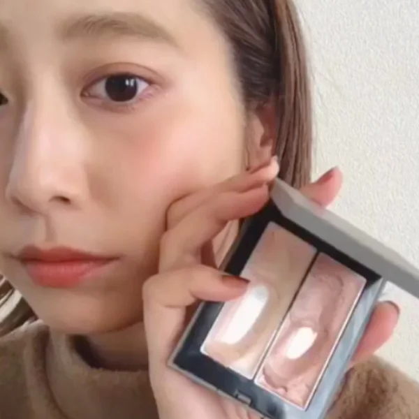 日本妹都在瘋 tag「#鐵片君」就是要用到見底才要 PO！這 6 大「必用到凹」的彩妝品你入手沒？