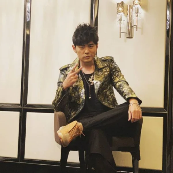 亞洲潮流 Icon 齊聚！羅志祥、周杰倫、余文樂超跑車聚 亮點卻是他們腳上的鞋款！