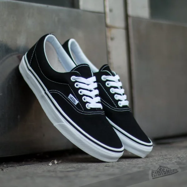 光穿 Vans 卻還不知道「#VansChallenge」？這波熱潮連 Vans 大老闆都忍不住手癢挑戰！
