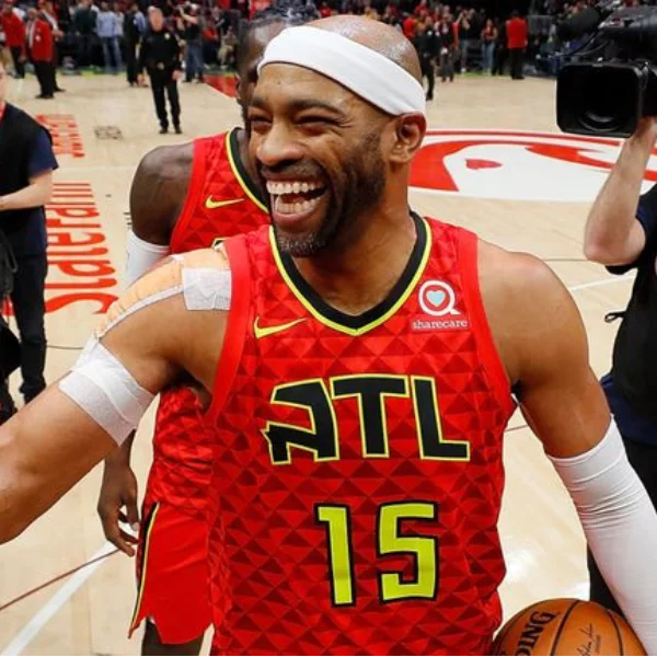 最強「半人半神」！Vince Carter 宣布想再戰一年　成為 NBA 史上第一位打 22 個賽季男人不是夢！