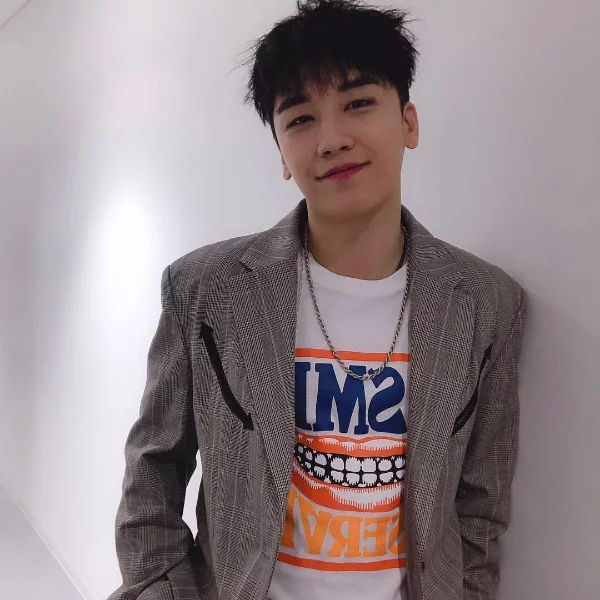 BIGBANG 勝利宣布退出演藝圈！「分享撿屍片」對話紀錄是壓倒他的最後一根稻草？