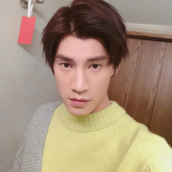 羅宏正單飛後仍感念 SpeXial 兄弟情誼！坦言自我介紹最難改　「我們」總是脫口而出 ……