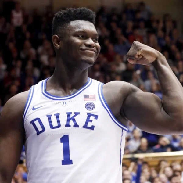 換新鞋強勢回歸！「詹皇 2.0」Zion Williamson 13 投全中狂轟 29 分 14 籃板　開賽單手暴扣驚豔全場！