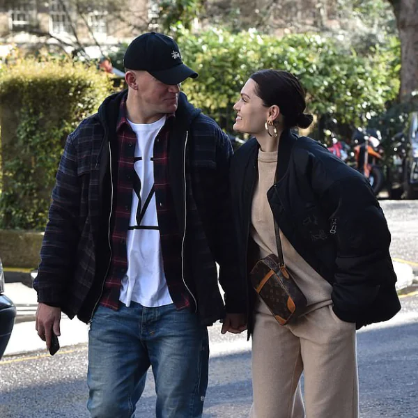 任狗仔狂拍！查寧坦圖與新女友 Jessie J 首度公開牽手曬恩愛　好萊塢男星戀上實力派唱將！