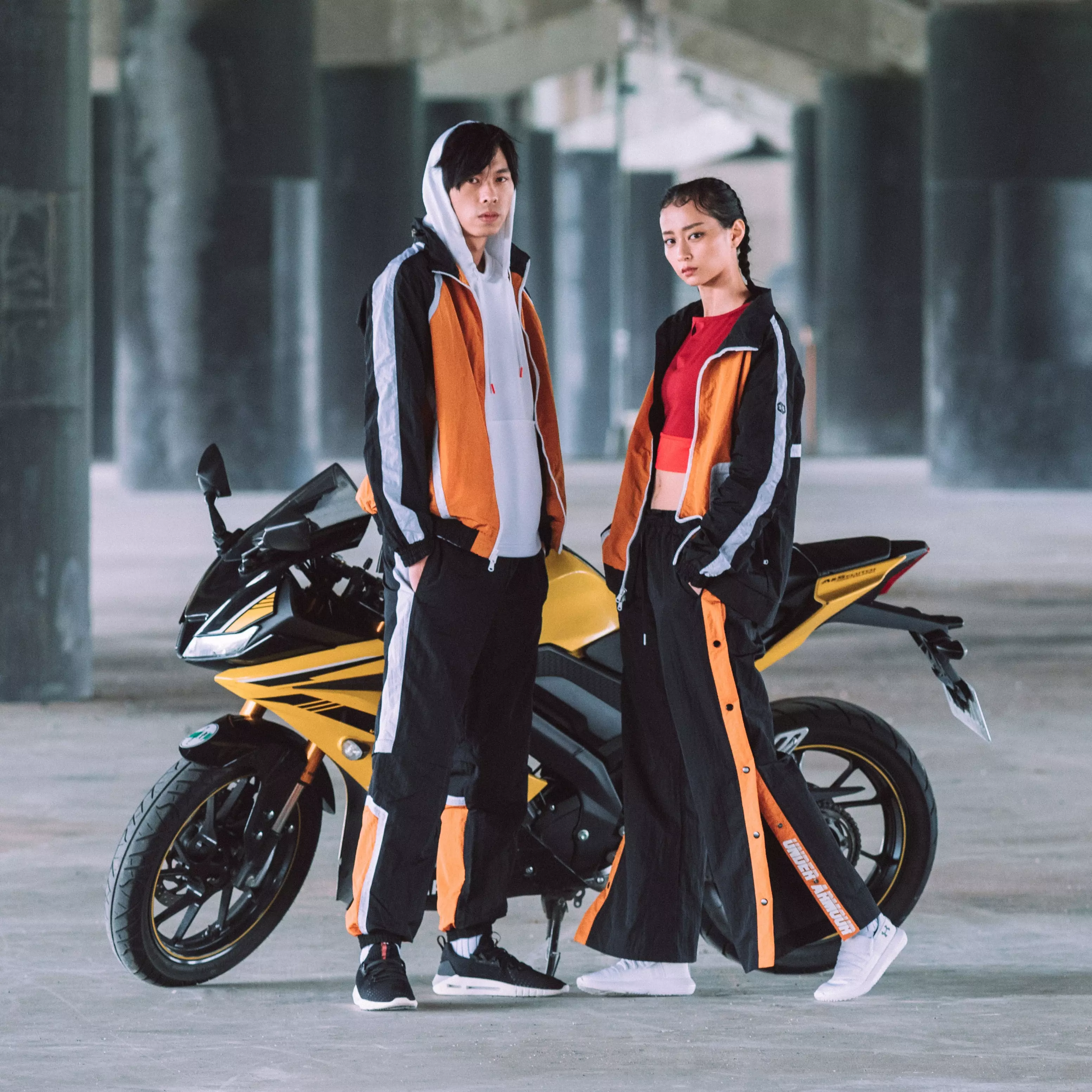 潮勢力新作｜Under Armour 這次讓你帥度 Always On！玩轉賽車風格、大膽撞色飆起來！