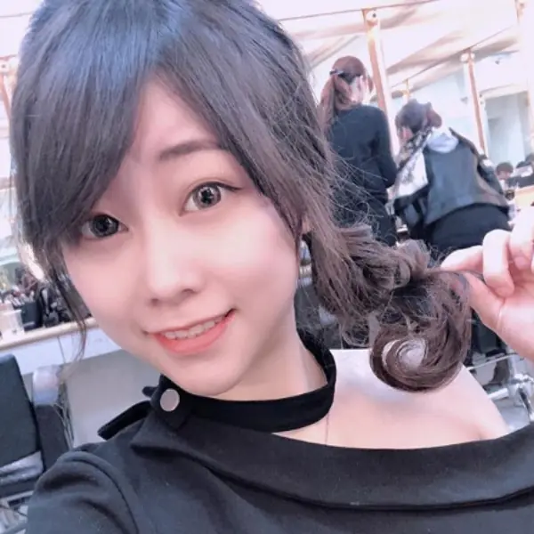 我的世界崩塌了！大胃王網紅「路路」淚揭憂鬱症瘡疤：被哥哥朋友「性侵長達一年」