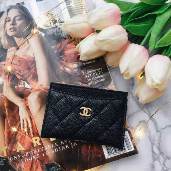 港幣 $4,000 內便可入手！ 8 款新季 Chanel 卡片套推介