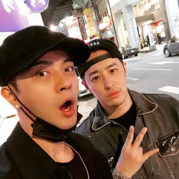 潮流兄弟檔感情好！羅志祥、潘瑋柏一起現身西門町只為了去這間「巷仔內才知道」的潮店血拼！