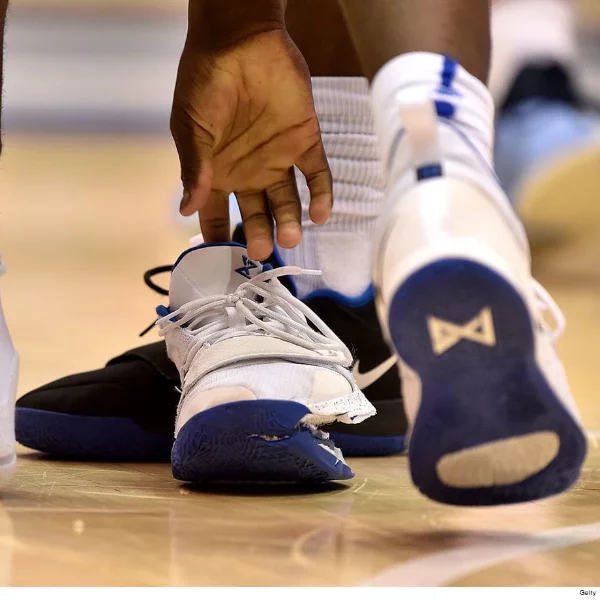 價值上看千萬台幣！被「詹皇 2.0」Zion Williamson 穿到爆裂的鞋款竟然成為史上最貴球鞋？
