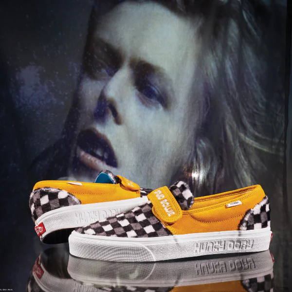 David Bowie 迷必收！致敬傳奇搖滾音樂人，Vans 聯名款發售！所有經典標誌都有