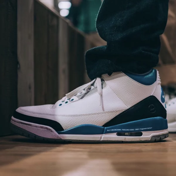 閃電迷集體高潮！藤原浩出席活動意外曝光神秘 Fragment x Air Jordan III