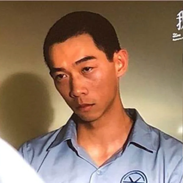 李曉明戲外是陽光肌肉男！《我們與惡的距離》男演員對比　應思聰私下照片根本帥爆！