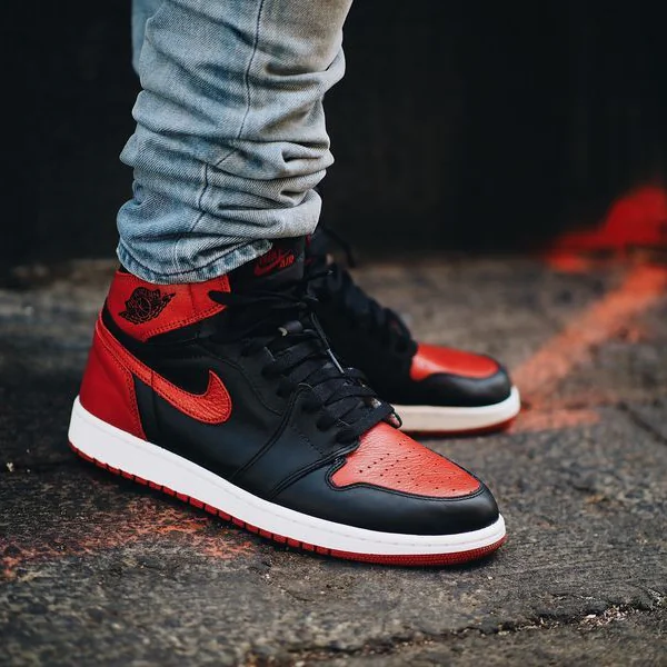 選擇性障礙發作！Air Jordan 1 黑紅和 YEEZY 350 黑魂將會成為下半年最火的鞋款？