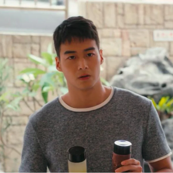 根本猛男！《我們與惡的距離》被罵翻的渣男學長原來這麼帥？ 網友：「學長壞壞，有本事欺負我！」