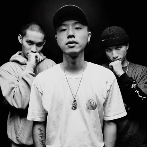 年輕 Rapper 很多，但他們值得被記住！認識音樂之外的他們：新生代饒舌團體 8Ball！