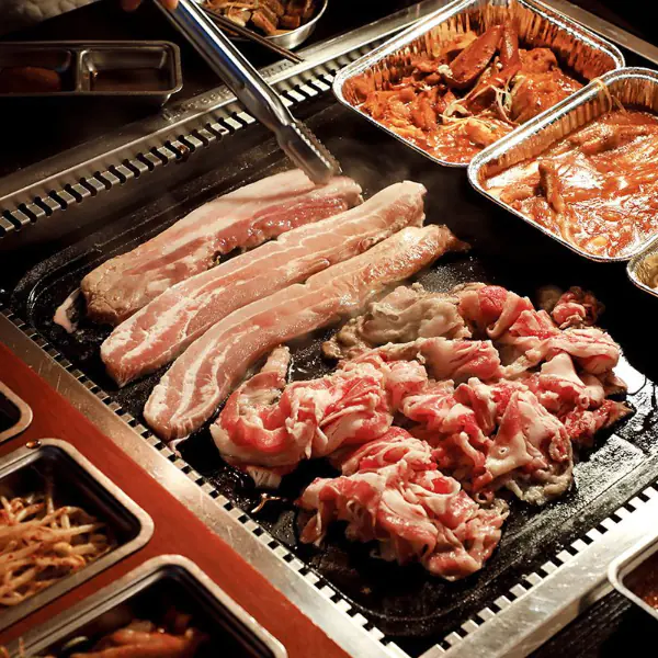【韓國自由行2019】弘大食買玩攻略｜必去文青市集、獨立小店、韓藥健康足浴