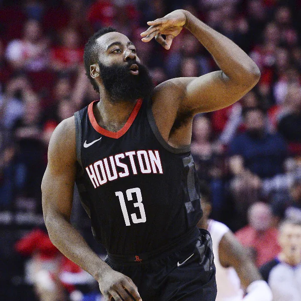 空檔跟有人守的出手動作不一樣？美媒發布 James Harden「三分球投籃製造犯規」解析影片
