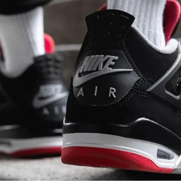 睽違 7年經典回歸！Air Jordan 4 Bred 黑紅配色 明早 9 點上架！
