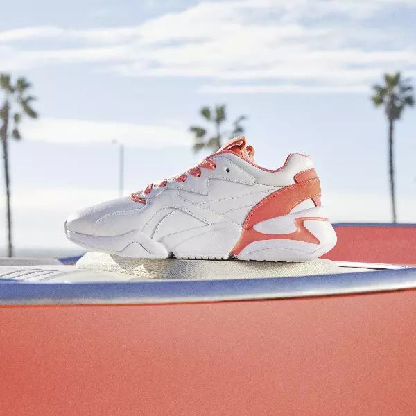 PUMA 自信活力無畏新女力  活珊瑚橘 2019 年度代表色亮麗打造時尚單品 PUMA Nova X Pantone