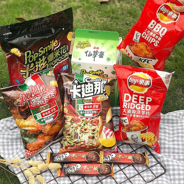 零食控快搶食！ 7-ELEVEN 推出「7 大名店零食聯名活動」　網友：麻辣口味的 77 乳加好獵奇⋯