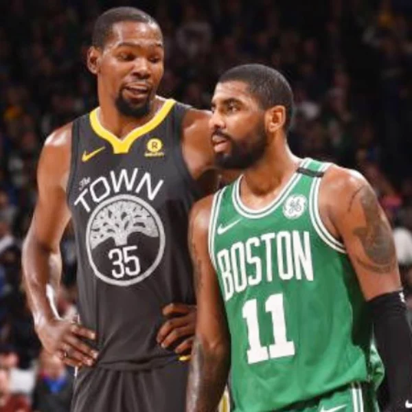 詹皇好頭痛？美媒爆料 Kyrie Irving 下季不會加入湖人：「他會和 Kevin Durant 攜手前往尼克！」