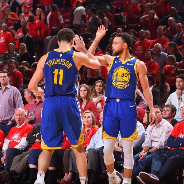 沒 KD 反而更好？勇士近 4 戰全勝　Curry 場均狂炸 35.5 分、追夢綠逼近大三元外帶 2.5 火鍋超全能！