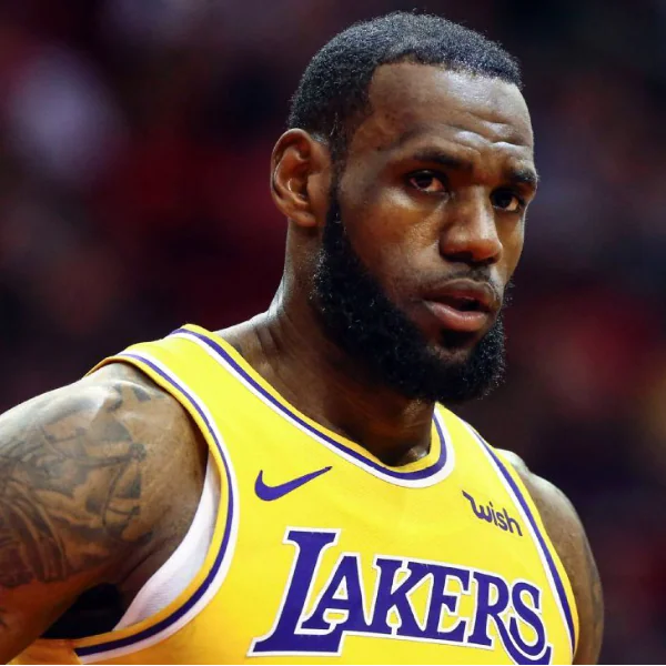 下一個 Lue？湖人新主帥 Frank Vogel 提出下季執教方針：「不想太操詹皇，但球還是會大量給他！」