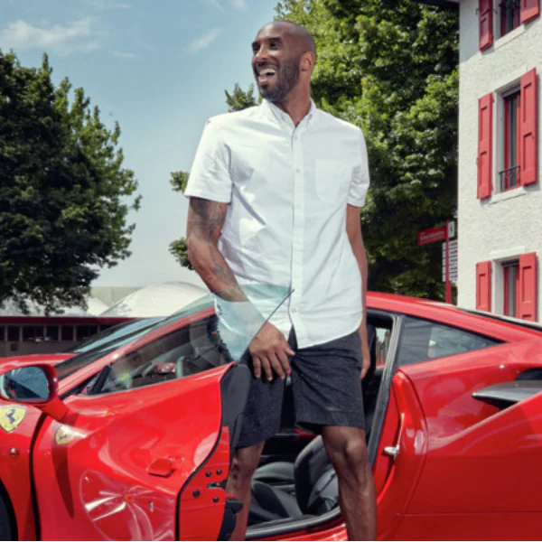 【老 J 推車】黑曼巴就是凶猛！細數 Kobe Bryant 跑車收藏　老大開法拉利簡直霸氣到不行！