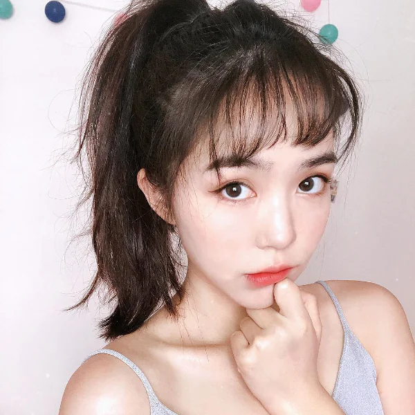 【野生抓正妹❤】美到連寵物都愛！天菜級「獸醫系」美女在 PTT 大爆紅，網友：「我單身狗，妳治嗎？」