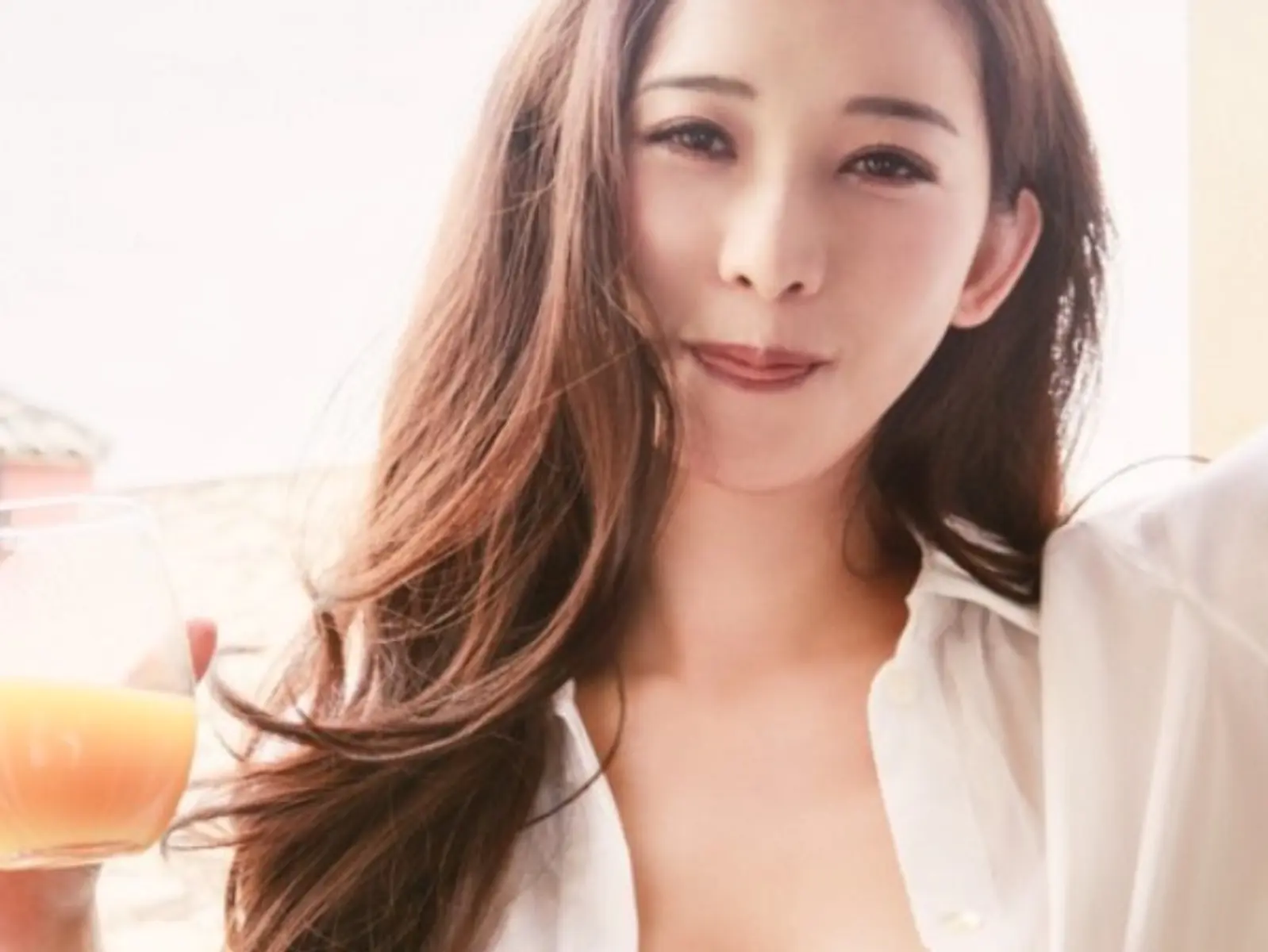台灣國寶級女神！回顧林志玲 6 大「絕美女神 Look」，辣到連 AKIRA 也招架不住！