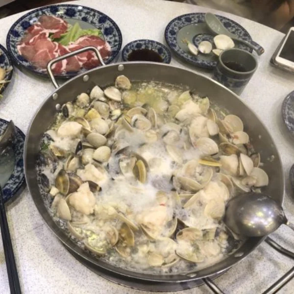 來去澳門深度美食旅！葡式蛋塔、豬扒包、咖哩魚蛋，這些街頭美食必吃無疑！