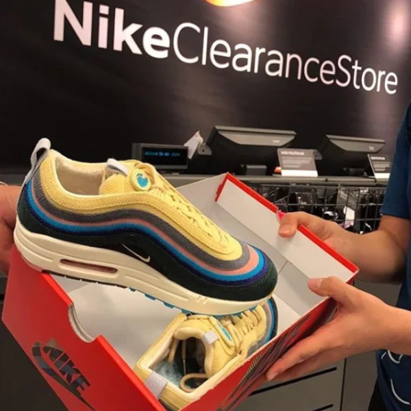 比撿到錢還爽！幸運鞋迷竟在土耳其 Nike OUTLET 清倉價買到 Air Max 1/97　網友：「現賺 22 倍好爽 」