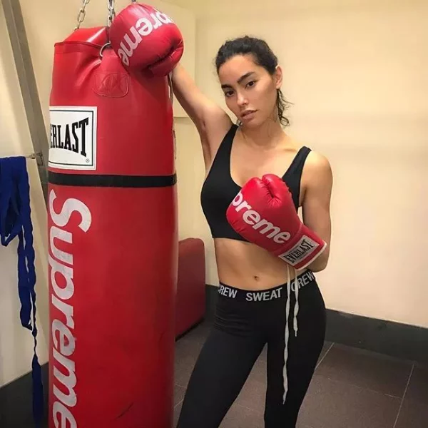 酷愛運動風的妹子，真是讓人把持不住！