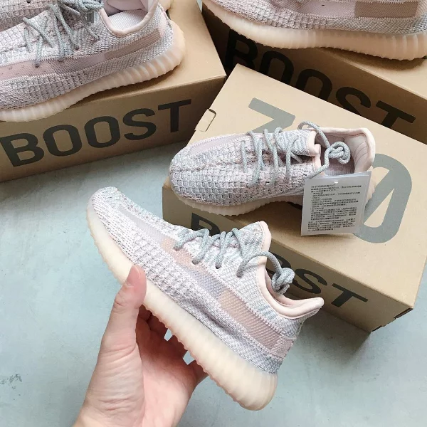 這次是「亞洲限定」！Yeezy boost 350 全新配色明天開賣　全家尺寸讓你和家中寶貝一起帥！