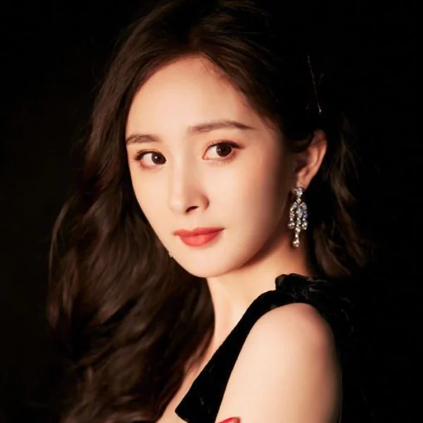 這些大眼女星真的沒割雙眼皮！全都是靠「雙眼皮貼」打造自然又有神的大外雙！3 步驟快學起來～