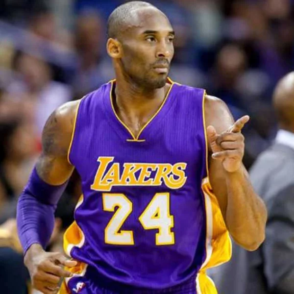 聯盟七大經典打臉時刻：GIANNIS 直稱沒人守得住他；KOBE 終結者反被打爆！