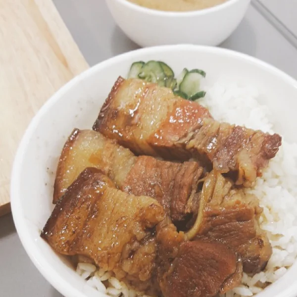 我要吃遍所有的滷肉飯！滷肉飯前十名排行榜來啦！