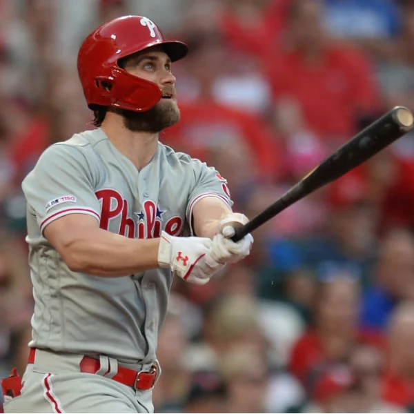 「強打少年」再度發狂！Bryce Harper 開轟締造「超罕見紀錄」　成為大聯盟史上第一人！
