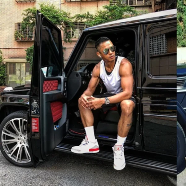 【老 J 推車】「方正」惹人愛！賓士 G-Class 車款到底有多夯？這些名人的坐駕竟然都不能沒有它！