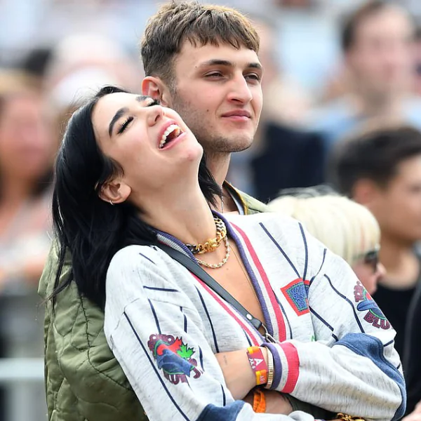 演藝圈真小！Dua Lipa 新男友是吉吉哈蒂德弟弟　他曾在派對上舌吻 Kendall Jenner 艷福不淺！