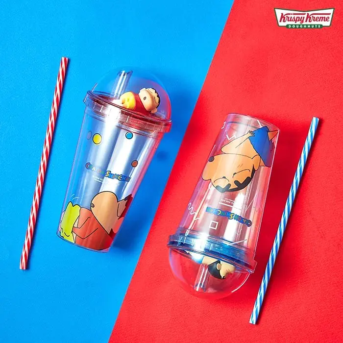 是抓屁屁的小新！韓國 Krispy Kreme 推出「蠟筆小新隨行杯」　粉絲直接包款啦！